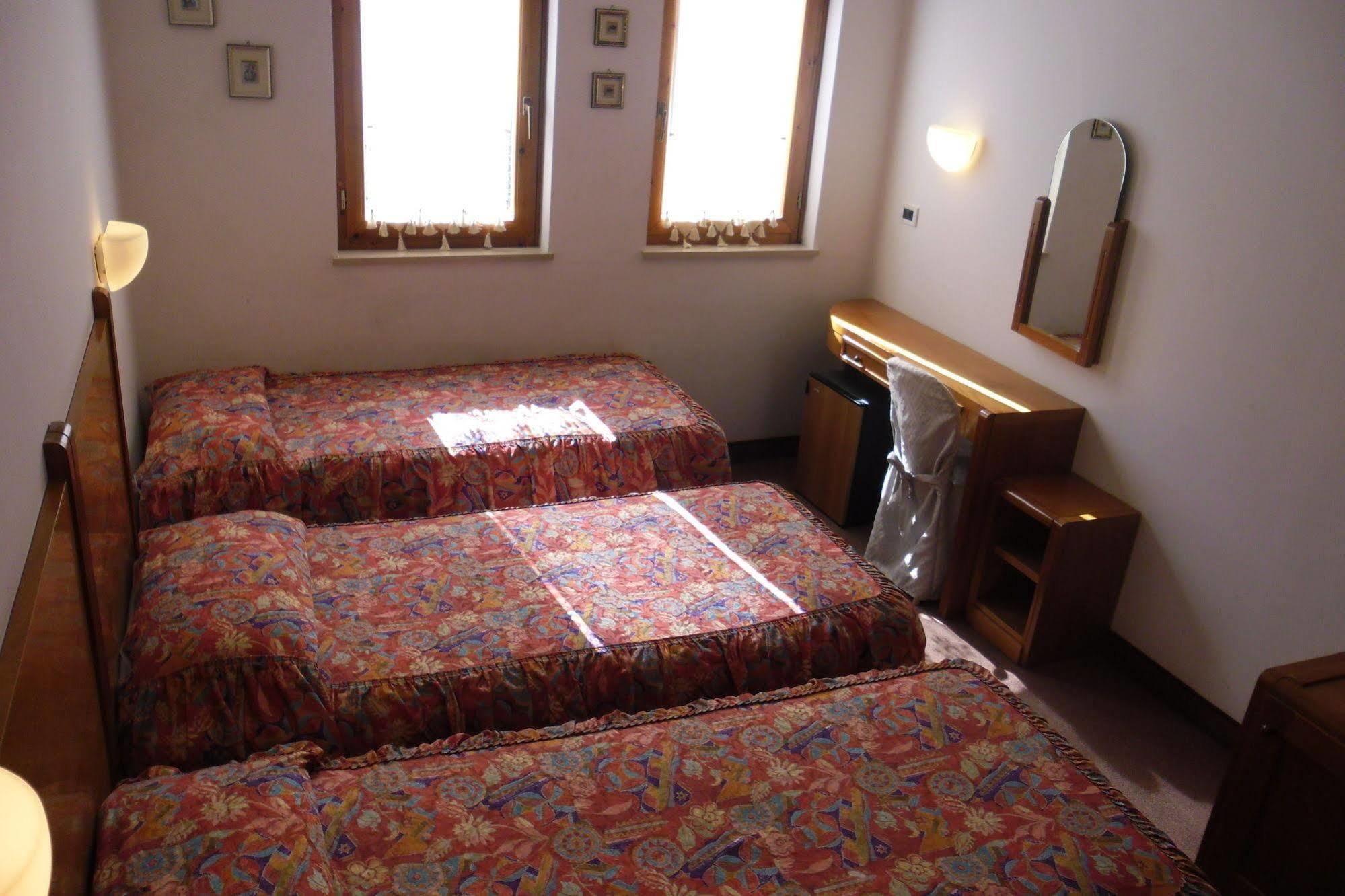 Hotel Ristorante Farneta Cortona Eksteriør billede
